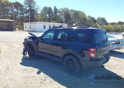 2021 Ford Bronco Sport Outer Banks z USA, uszkodzony, nr VIN 3FMCR9C64MRB41159